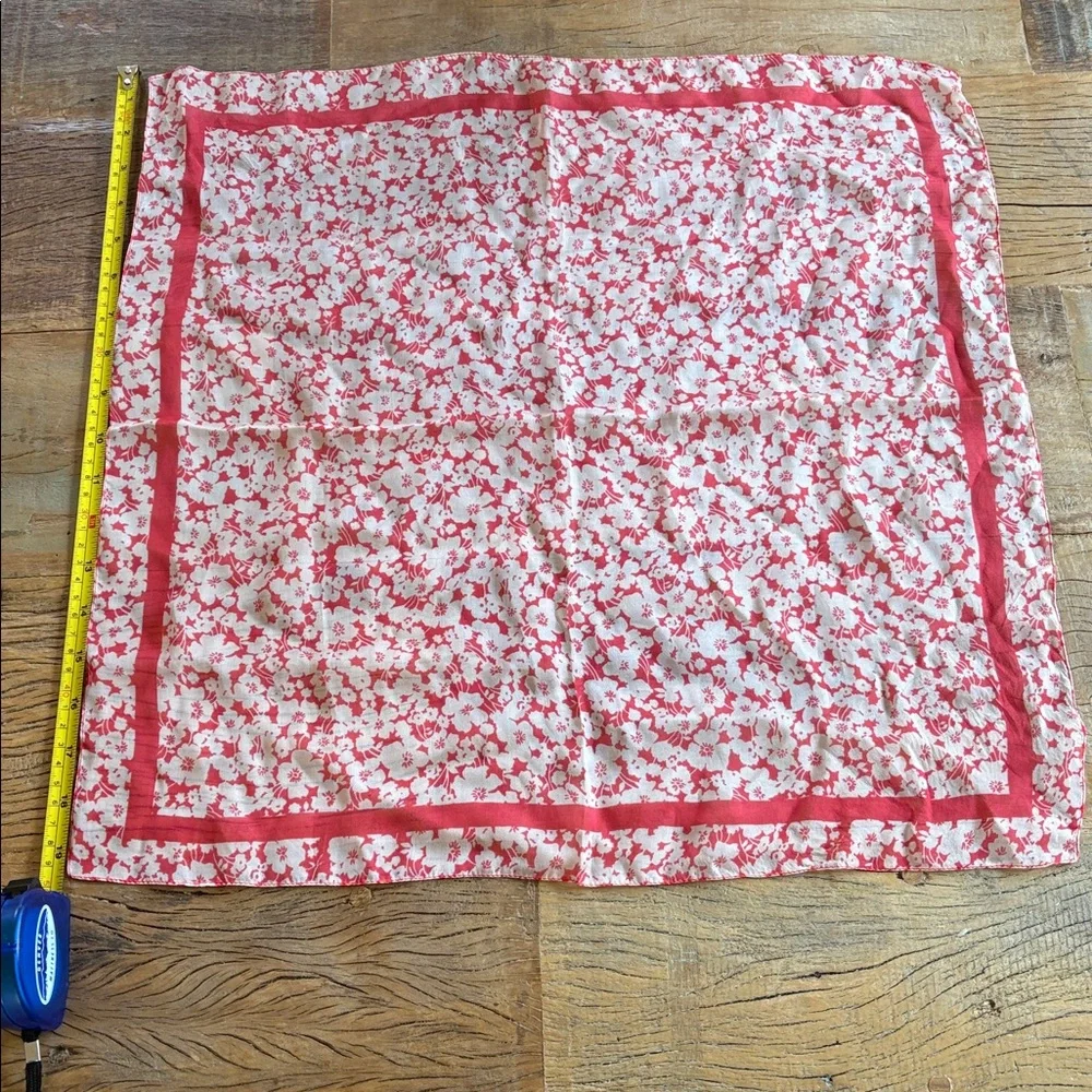 N/A ***scarf only
